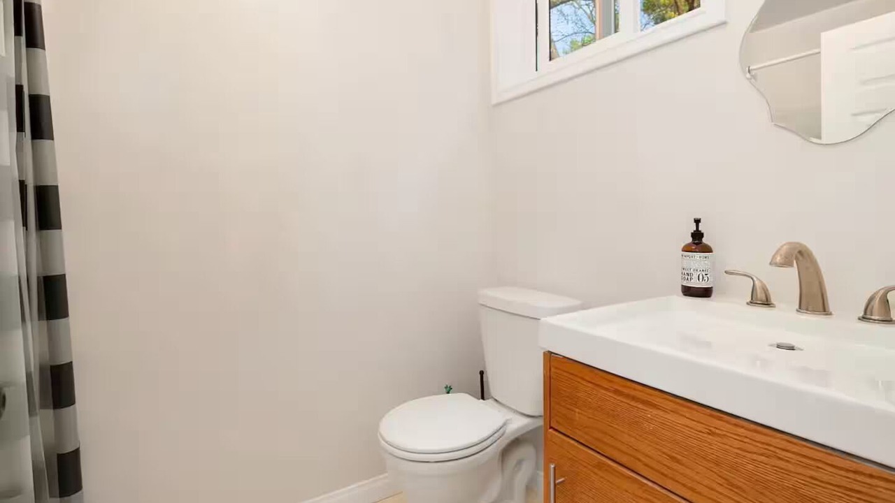 Photo of Bathroom in Topanga