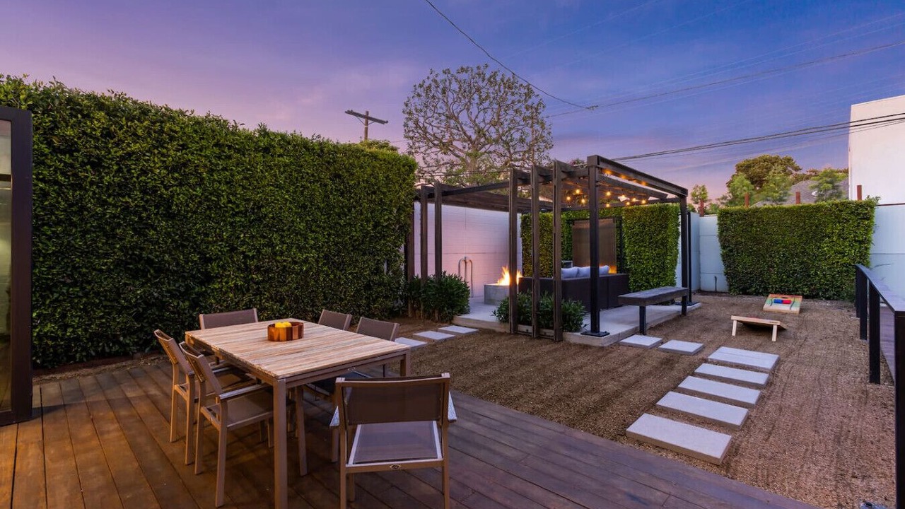 Photo of Outdoor in West Los Angeles