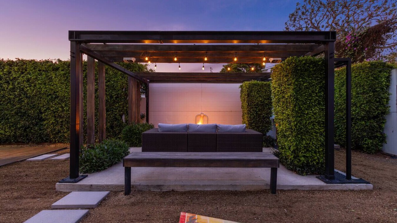Photo of Patio Balcony in West Los Angeles
