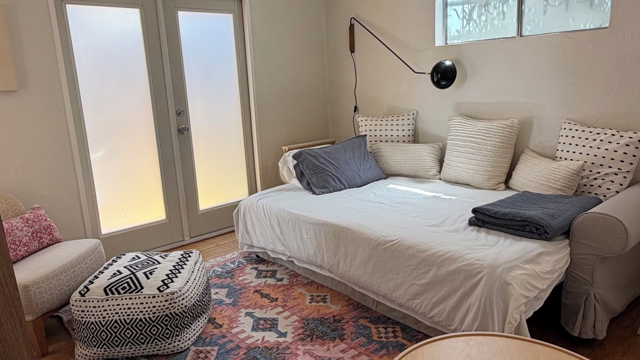Photo of Bedroom in Mar Vista