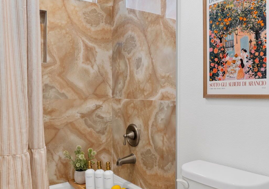 Photo of Bathroom in Midway City