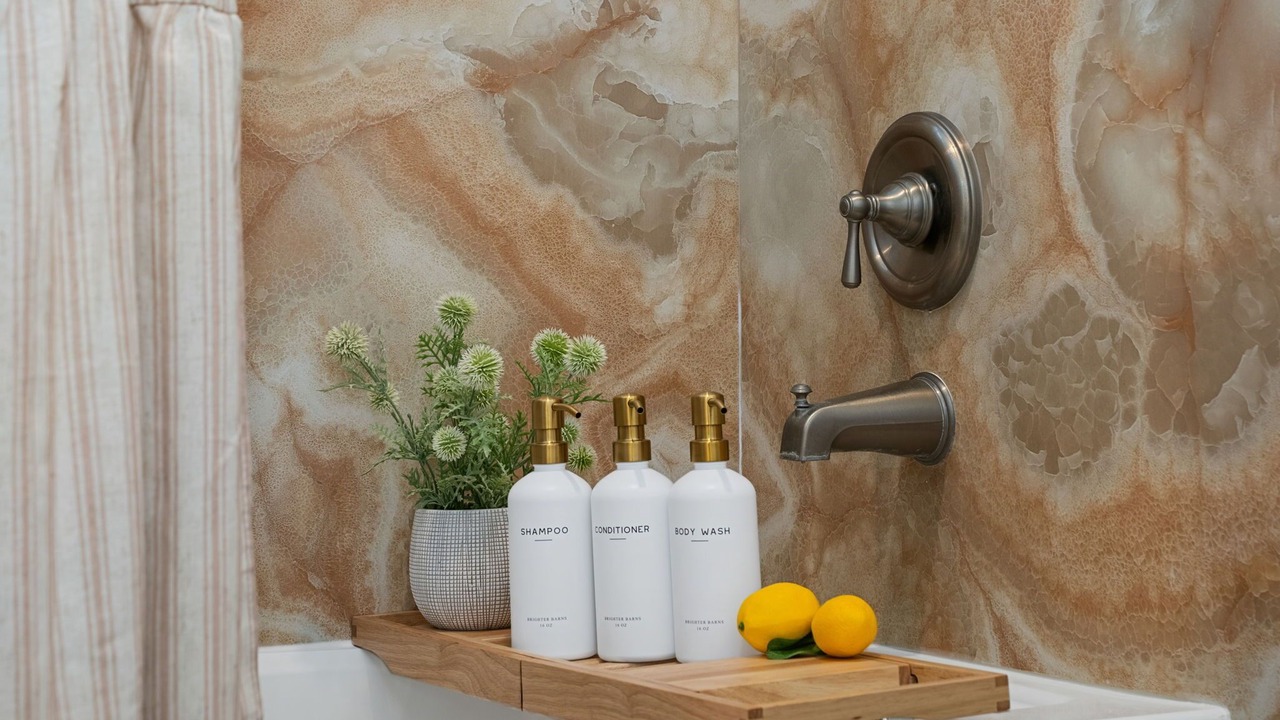 Photo of Bathroom in Midway City