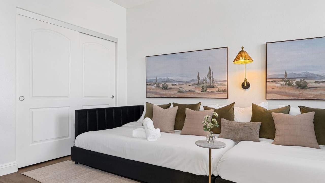 Photo of Bedroom in Midway City