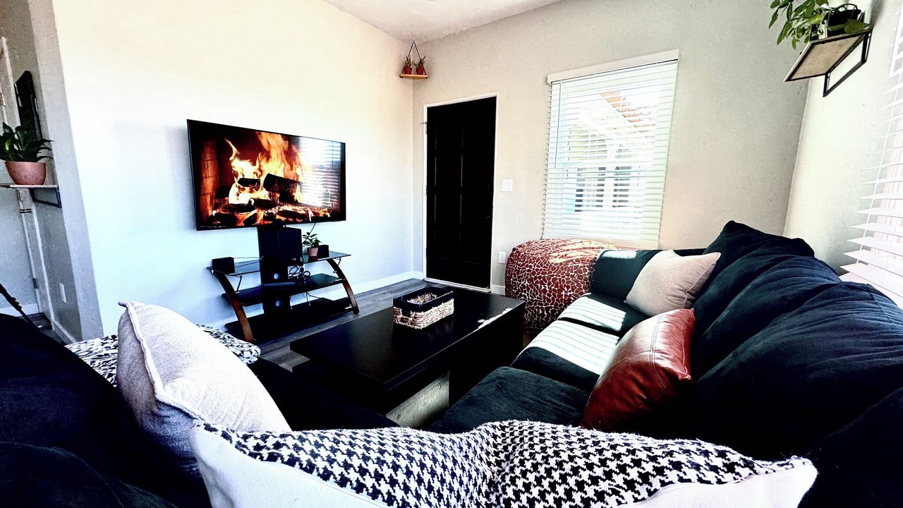 Photo of Livingroom in Hillcrest