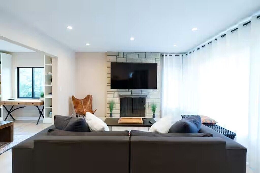 Photo of Livingroom in Crescenta Highlands