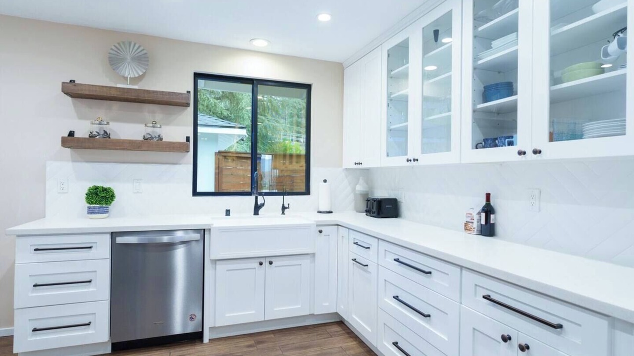 Photo of Kitchen in Crescenta Highlands