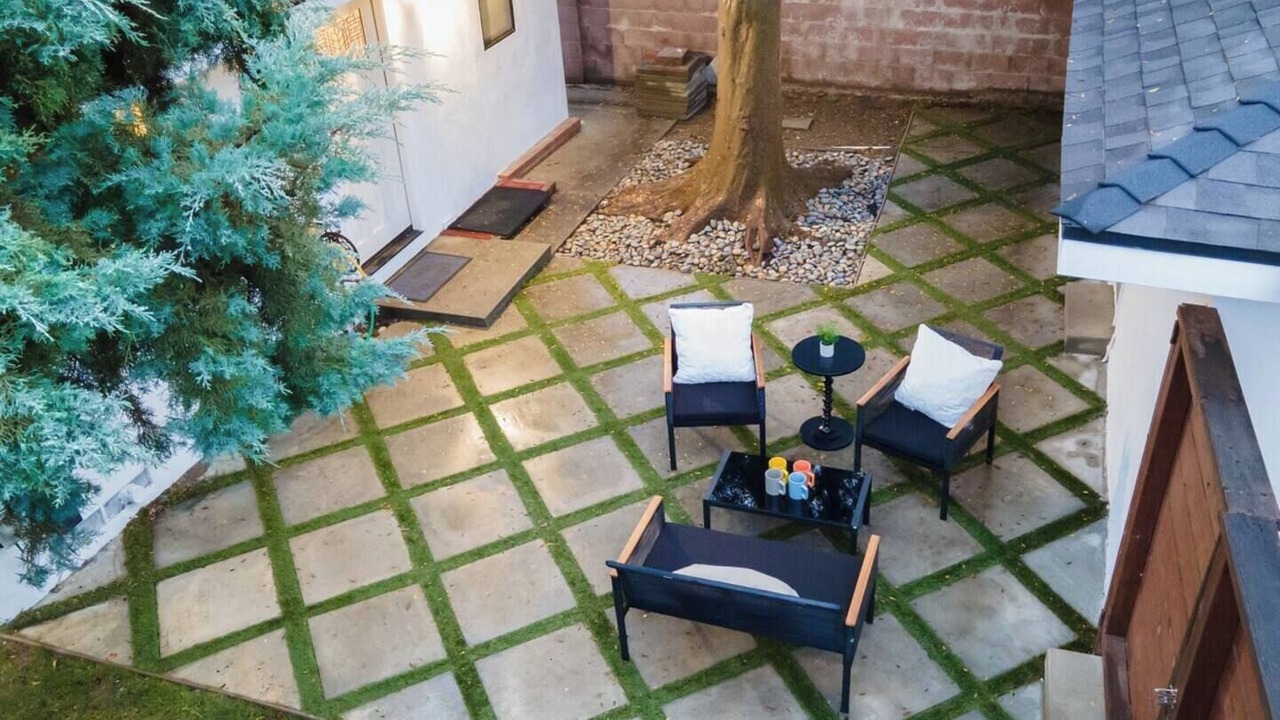 Photo of Patio Balcony in Crescenta Highlands