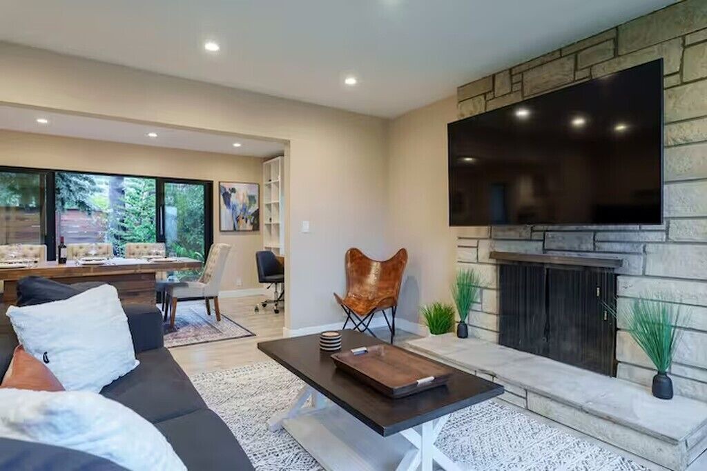 Photo of Livingroom in Crescenta Highlands