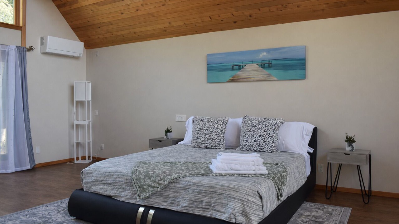 Photo of Bedroom in Los Gatos