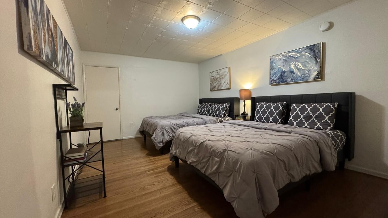 Photo of Bedroom in Fairfax District