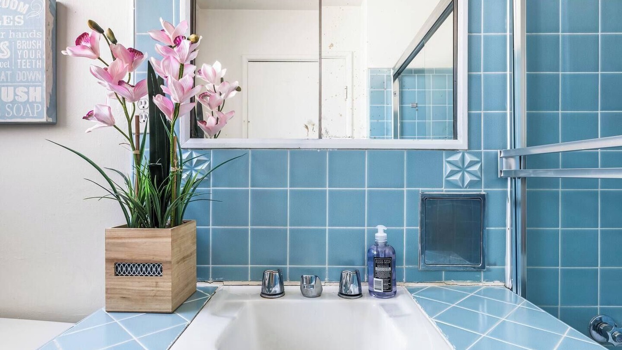 Photo of Bathroom in Fairfax District