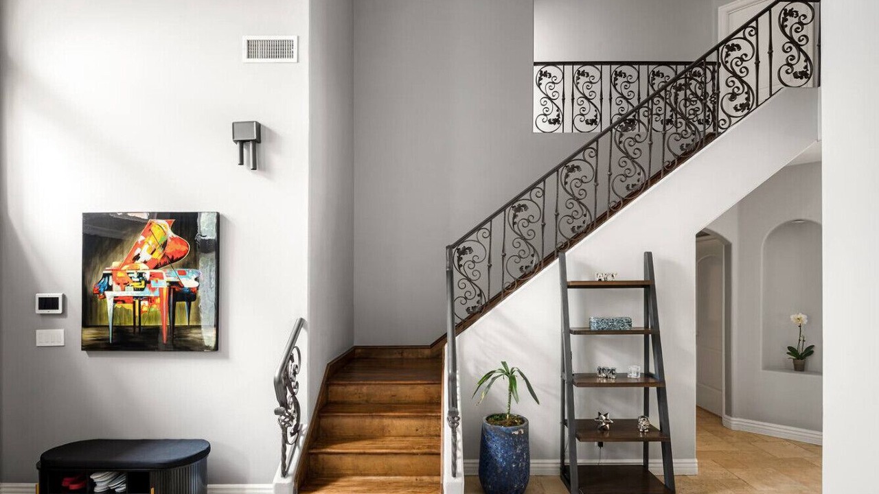 Photo of Bedroom in Sherman Oaks