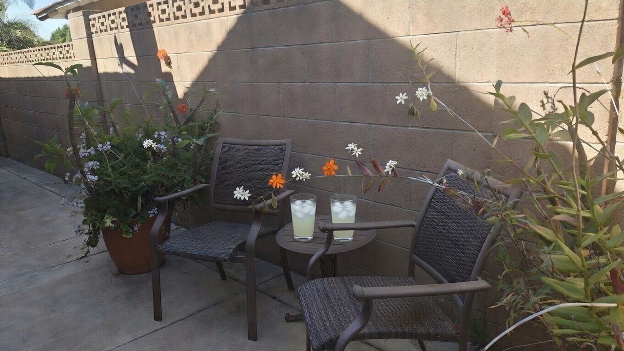 Photo of Patio Balcony in Orange