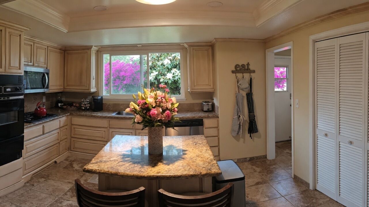 Photo of Kitchen in Orange