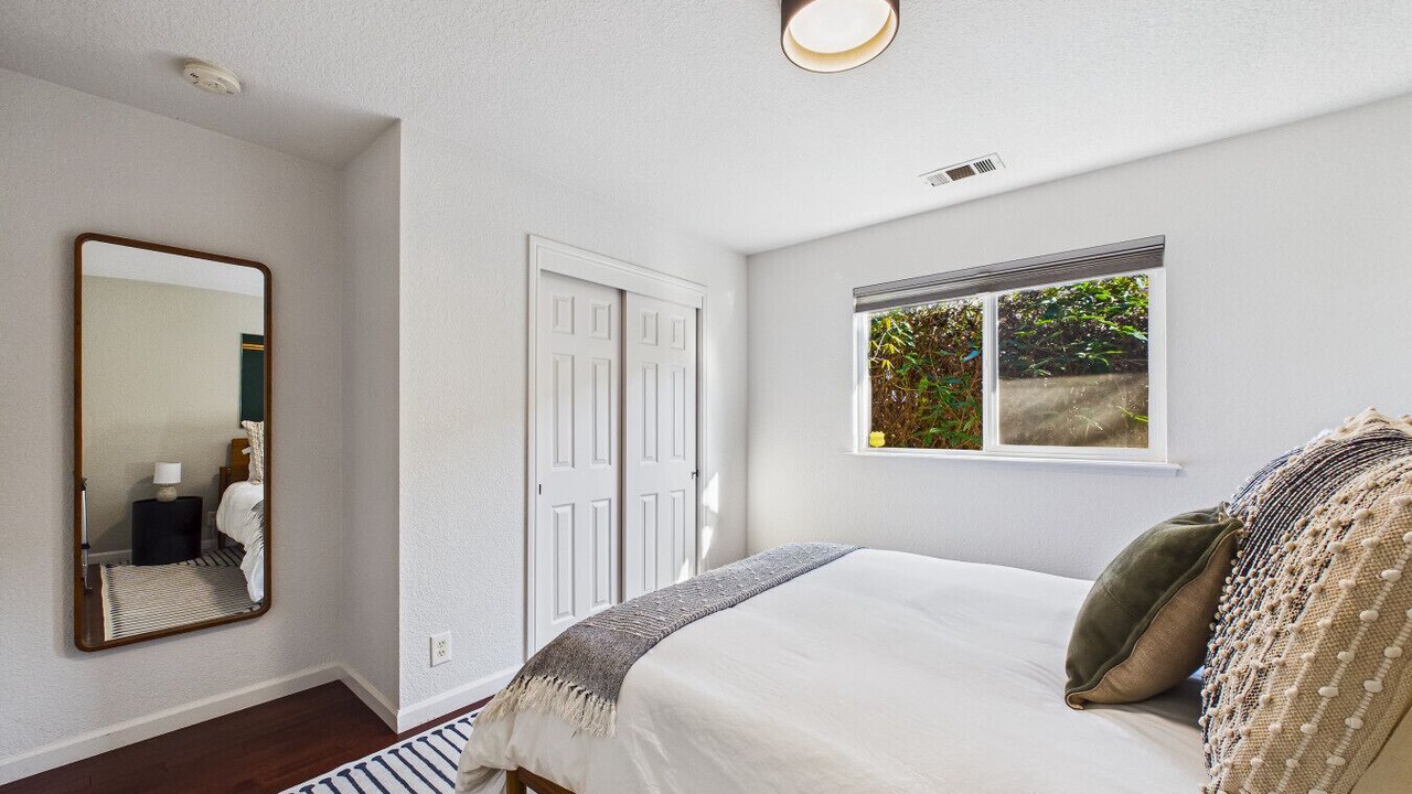 Photo of Bedroom in McKinleyville