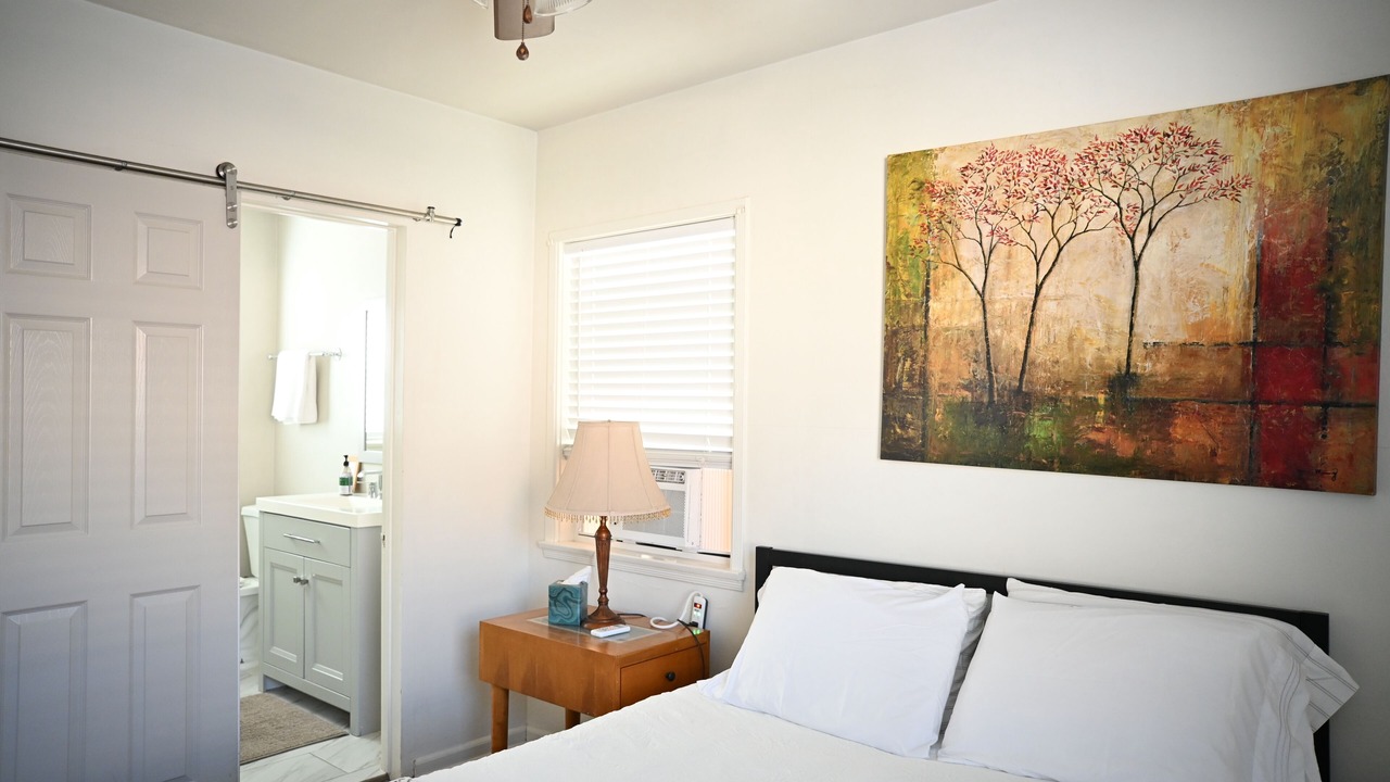 Photo of Bedroom in El Segundo