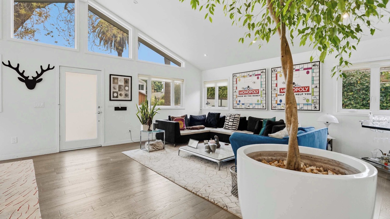 Photo of Bedroom in Mar Vista