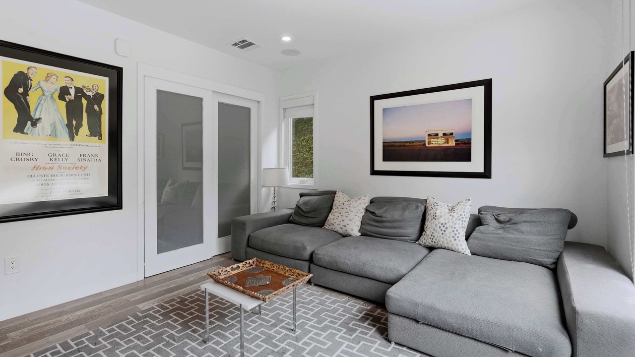 Photo of Bedroom in Mar Vista