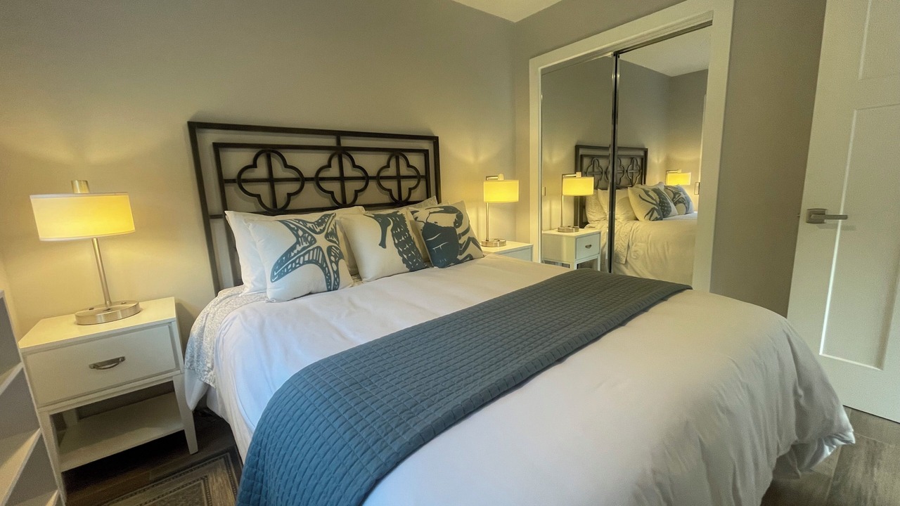 Photo of Bedroom in Avalon