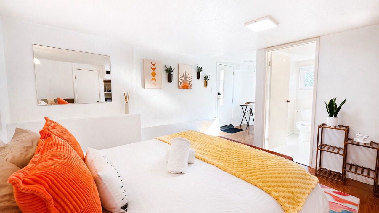 Photo of Bedroom in Berkeley Hills