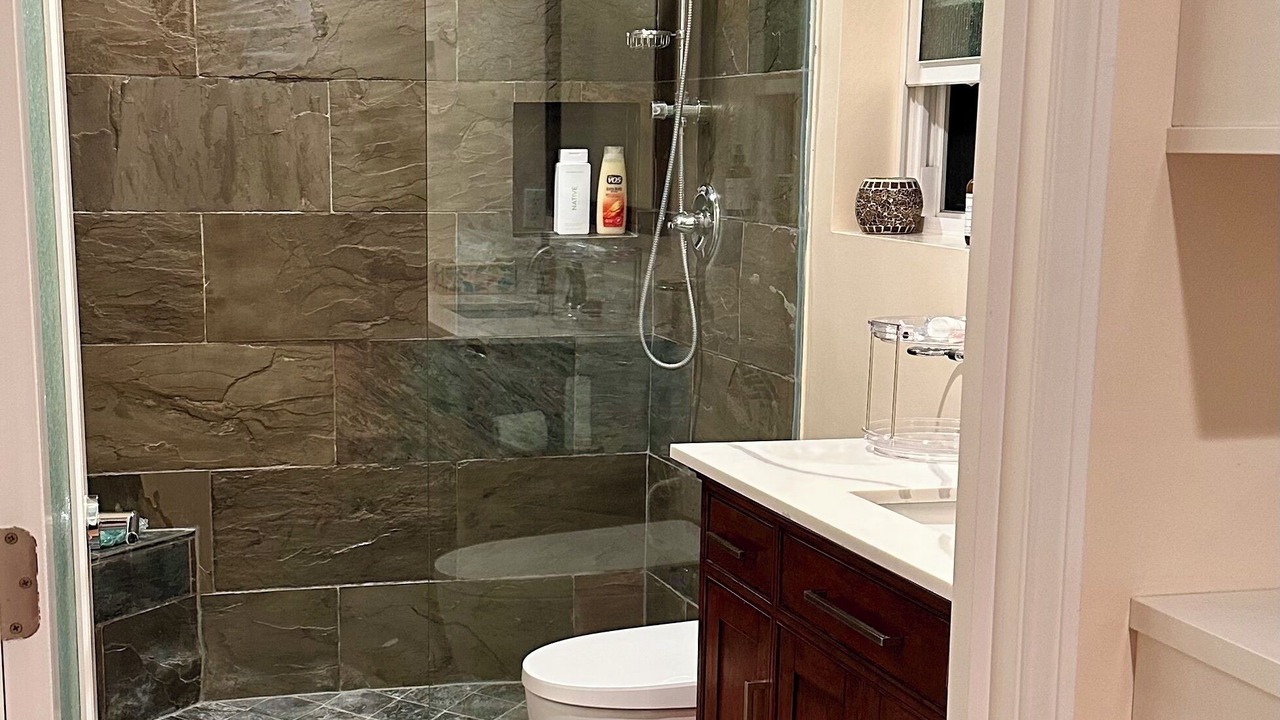 Photo of Bathroom in Magnolia Park