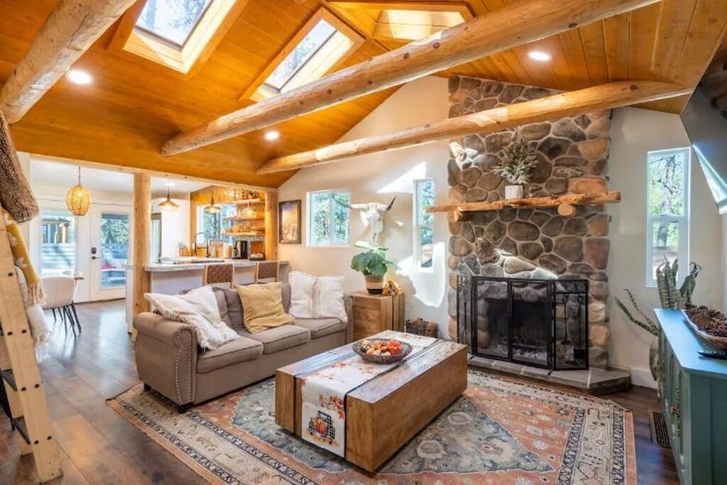Photo of Livingroom in Mountain Club