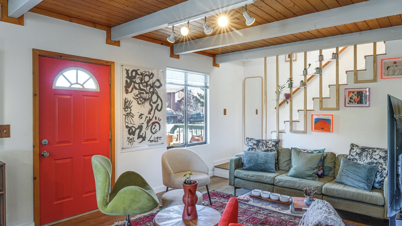 Photo of Livingroom in Pine Mountain Club