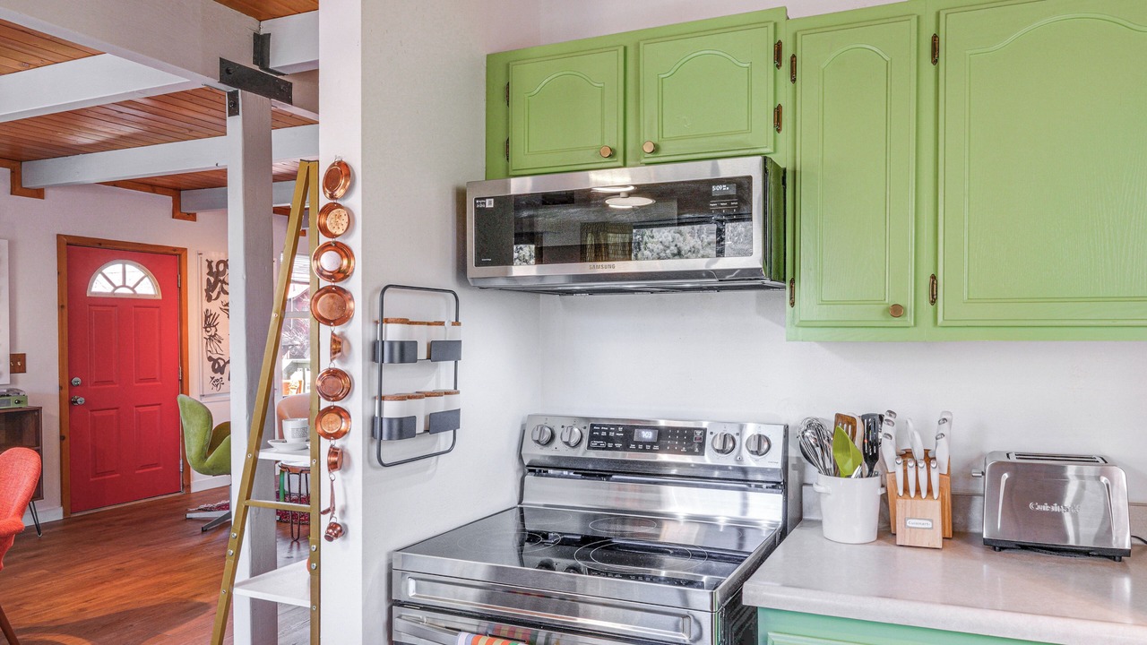 Photo of Kitchen in Pine Mountain Club