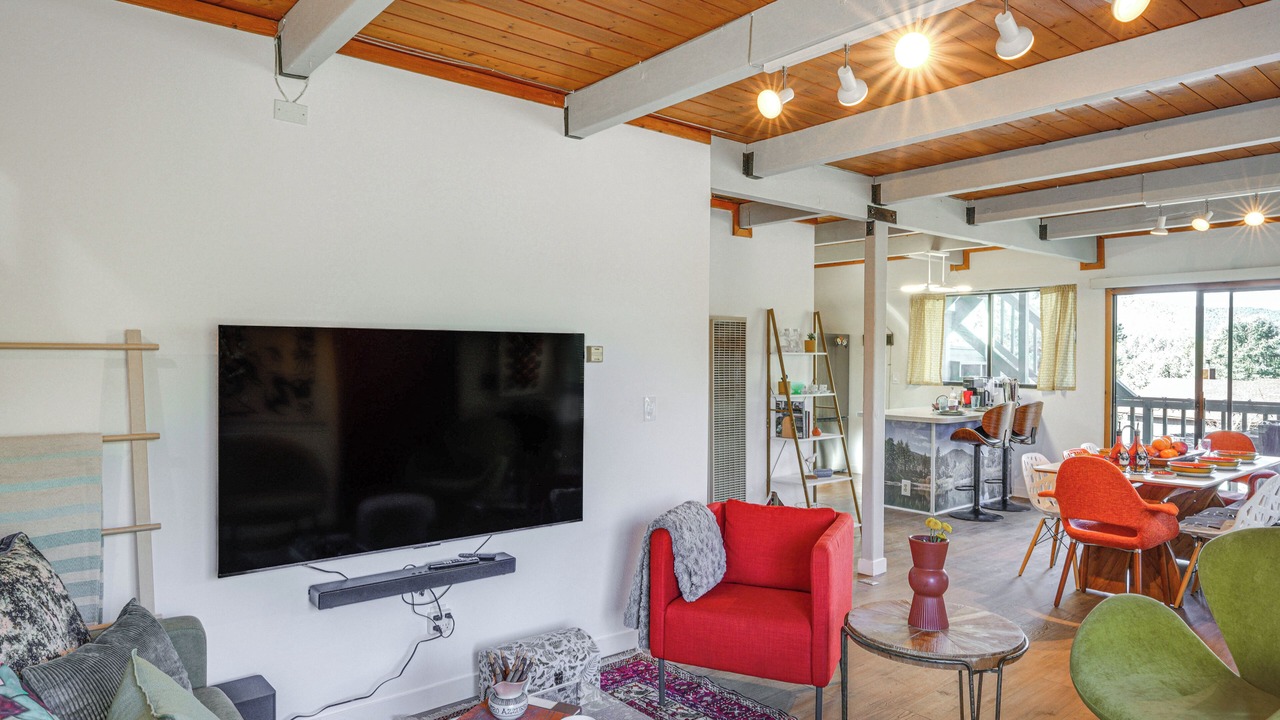 Photo of Bedroom in Pine Mountain Club
