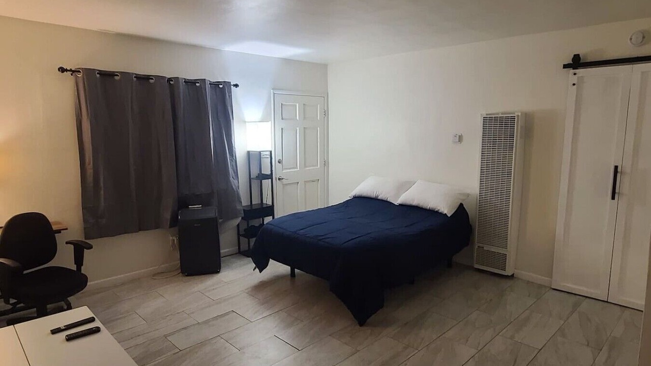 Photo of Bedroom in Victorville