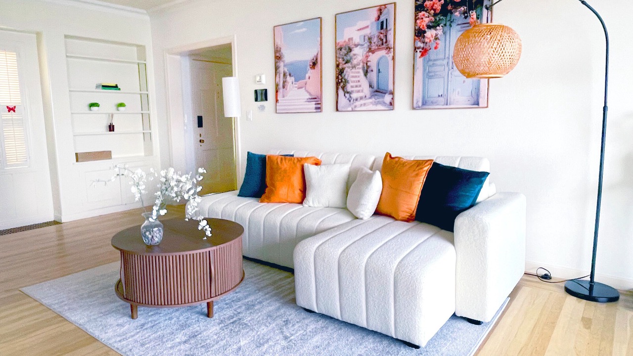 Photo of Livingroom in Berkeley Hills