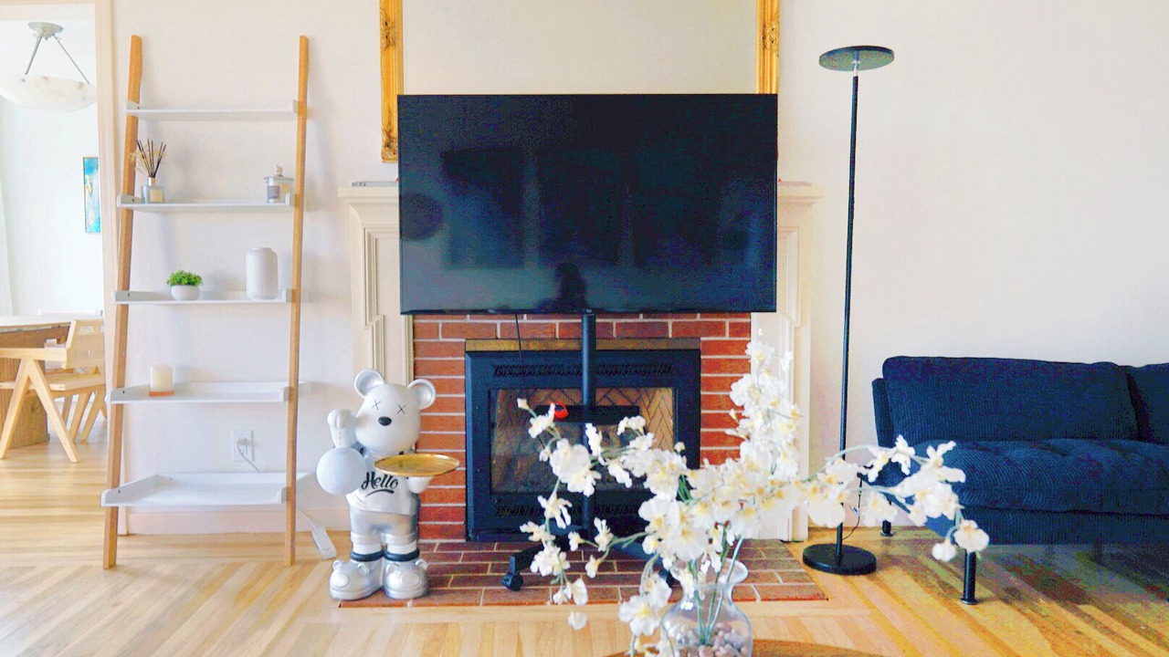 Photo of Livingroom in Berkeley Hills