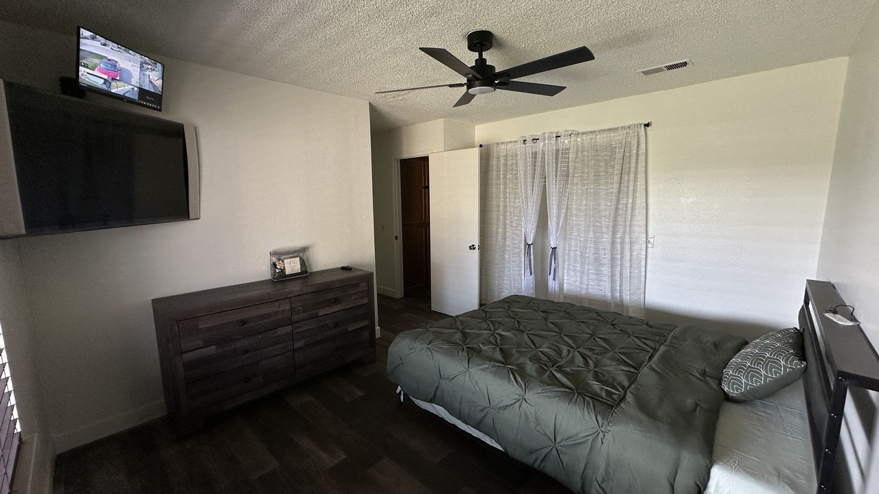Photo of Bedroom in Pumpkin Center