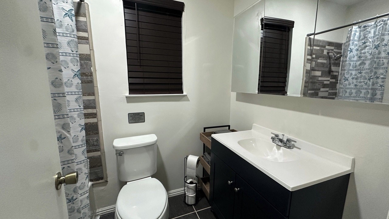 Photo of Bathroom in Pumpkin Center