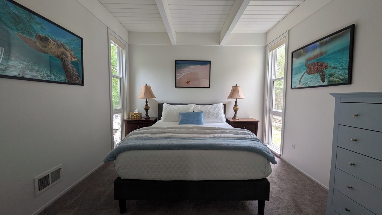 Photo of Bedroom in Marin City