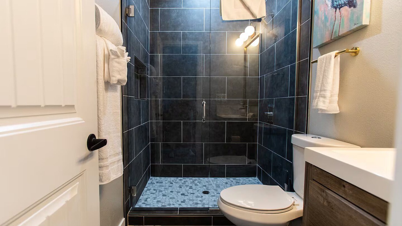 Photo of Bathroom in University Heights