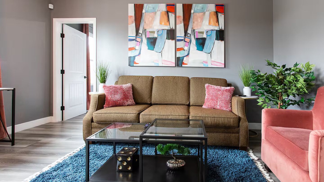 Photo of Livingroom in University Heights