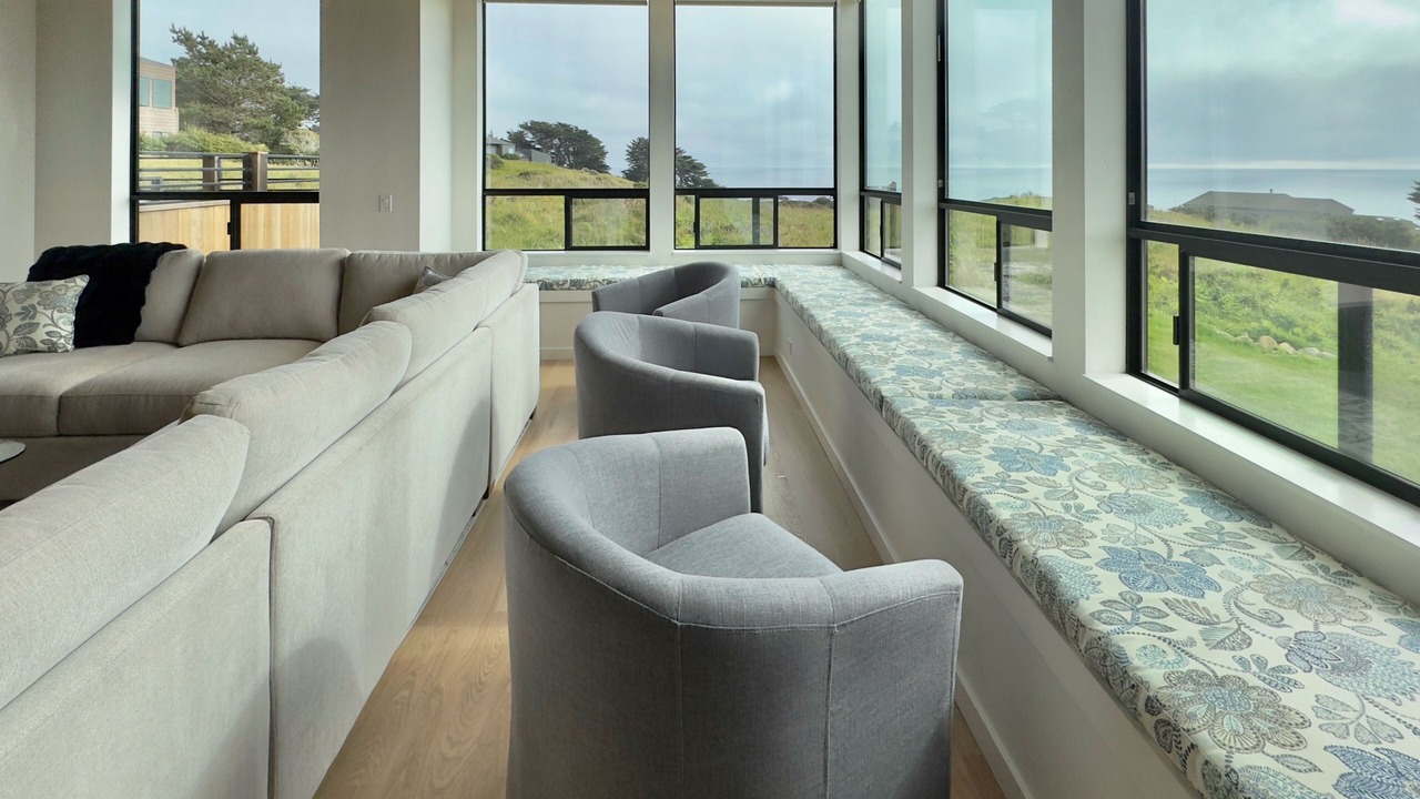 Photo of Livingroom in Sea Ranch