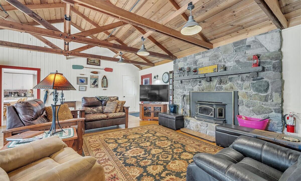 Photo of Livingroom in Nevada City