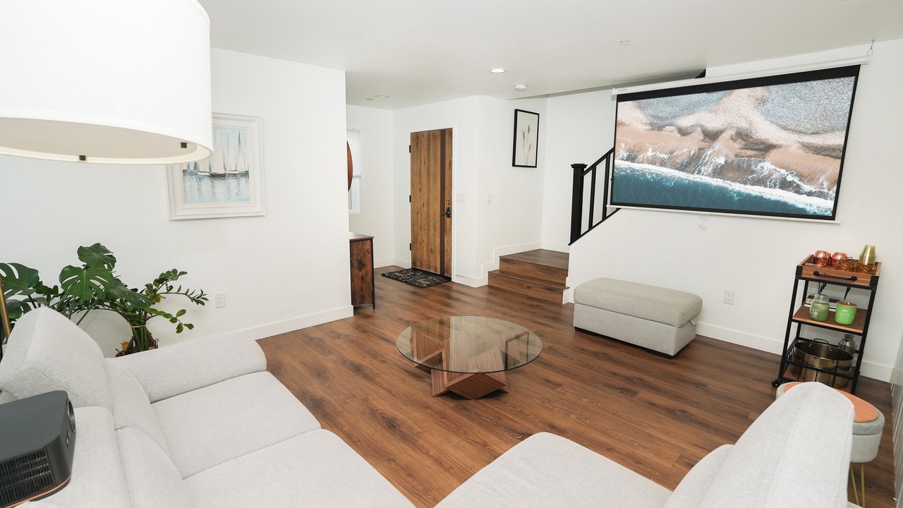Photo of Livingroom in Inglewood