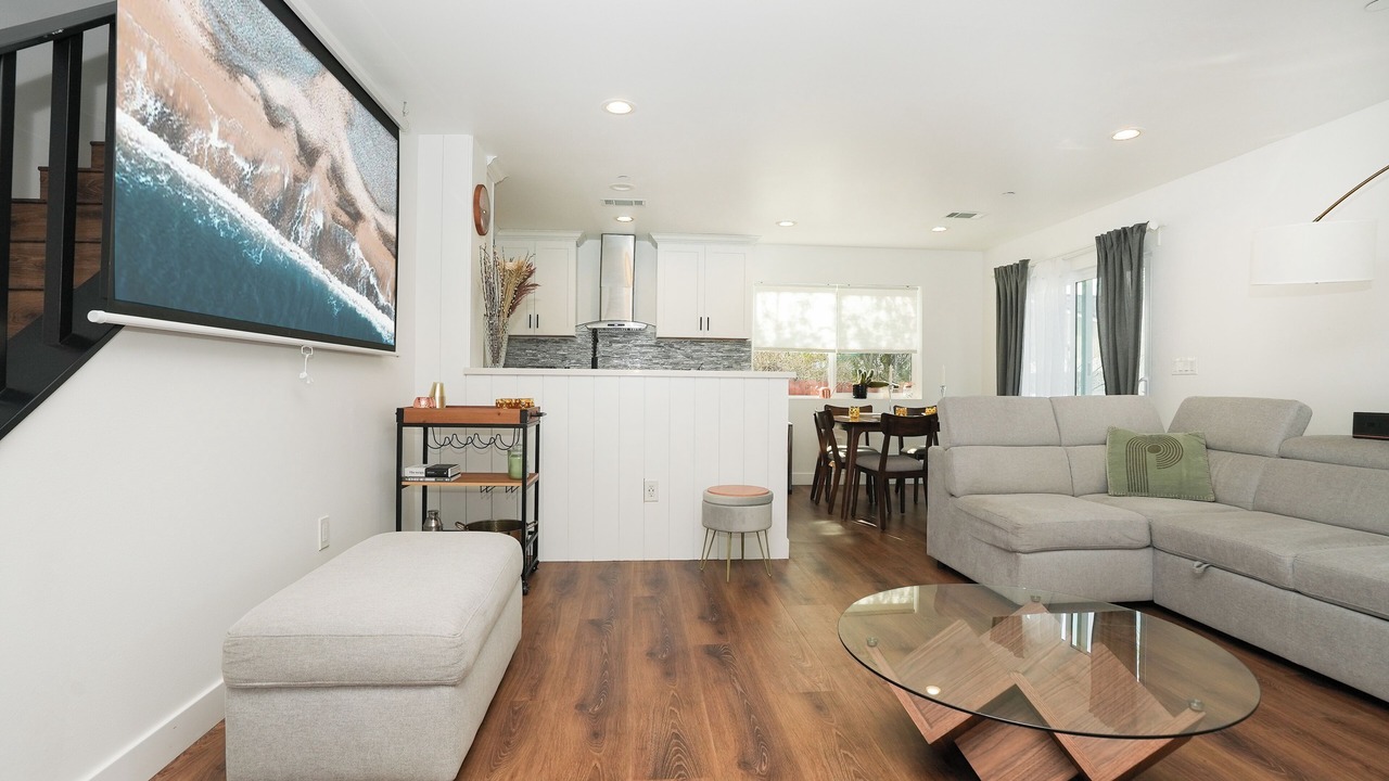Photo of Livingroom in Inglewood