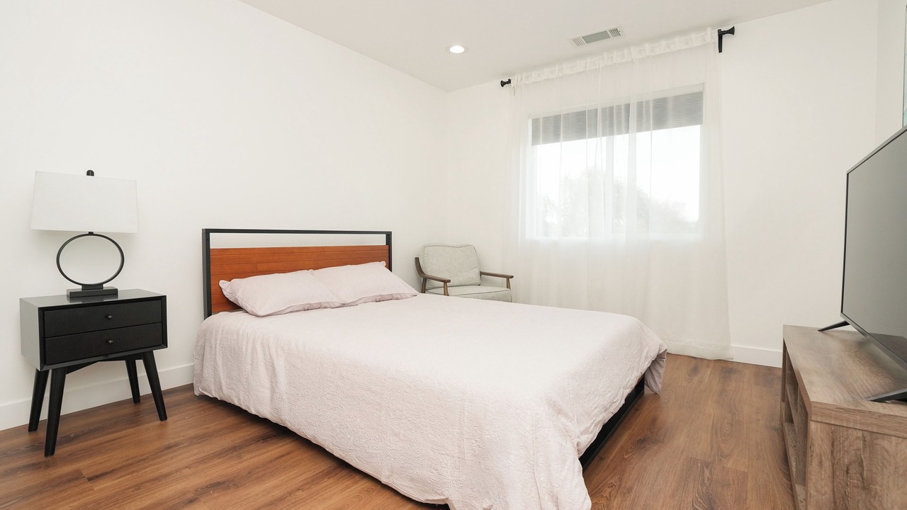 Photo of Bedroom in Inglewood
