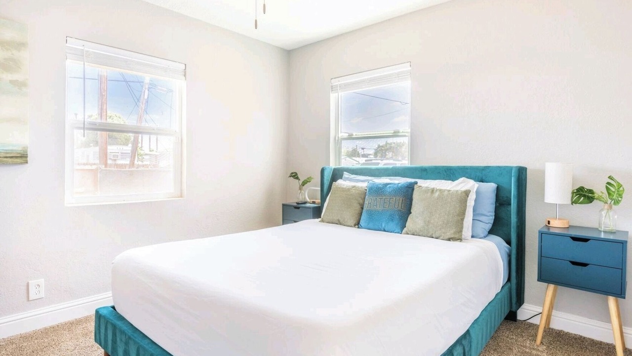 Photo of Bedroom in Oildale