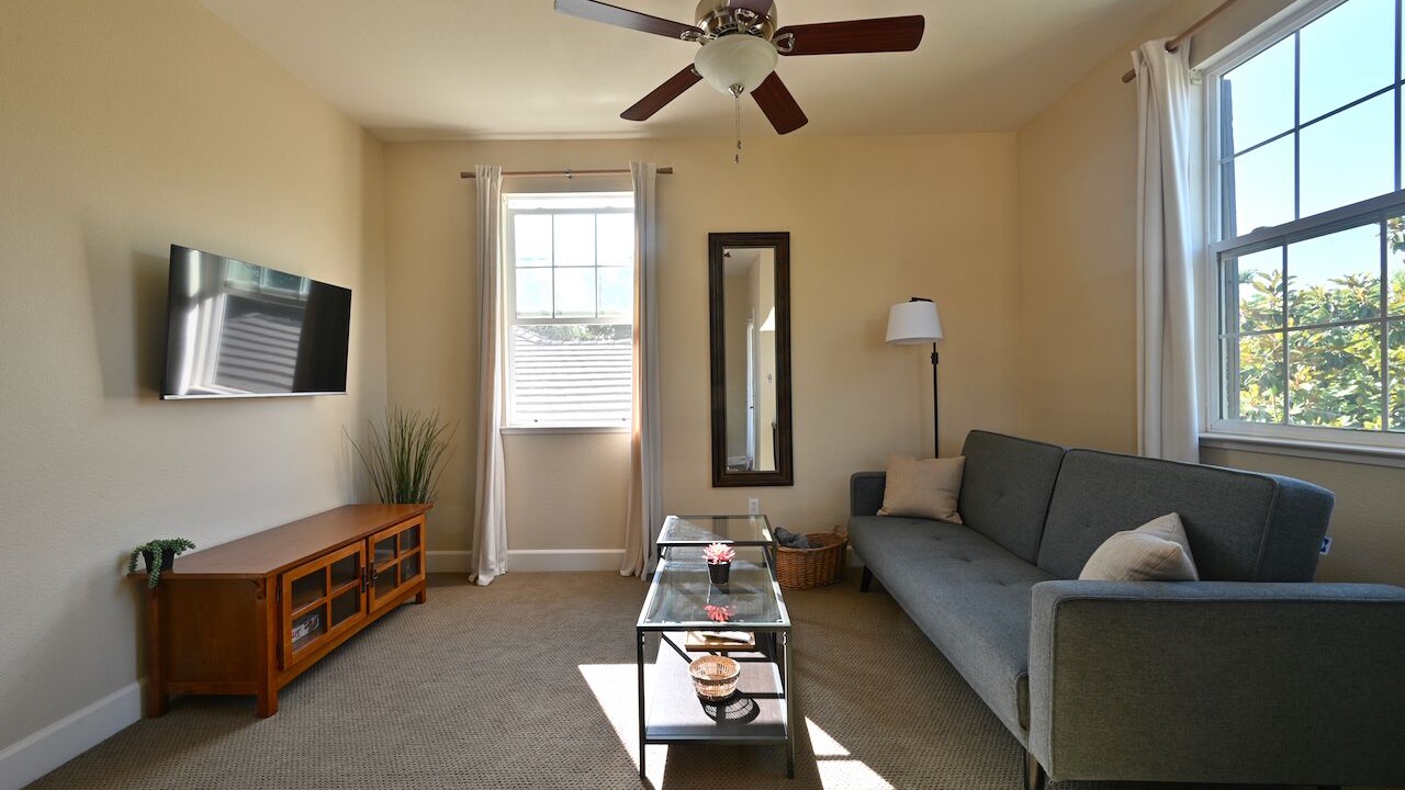 Photo of Livingroom in West Sacramento