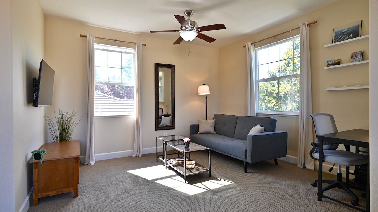 Photo of Livingroom in West Sacramento