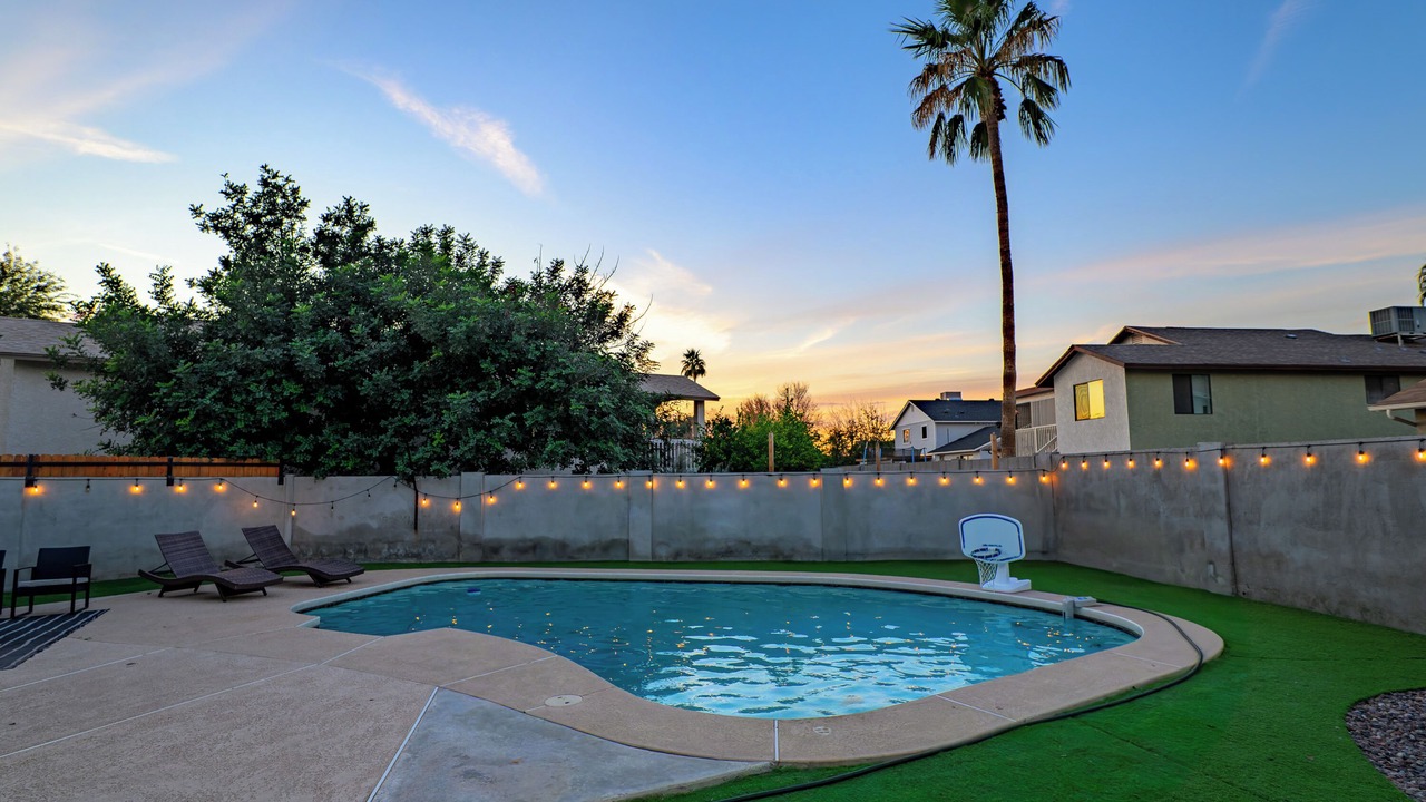 Photo of Outdoor in Stoneybrook