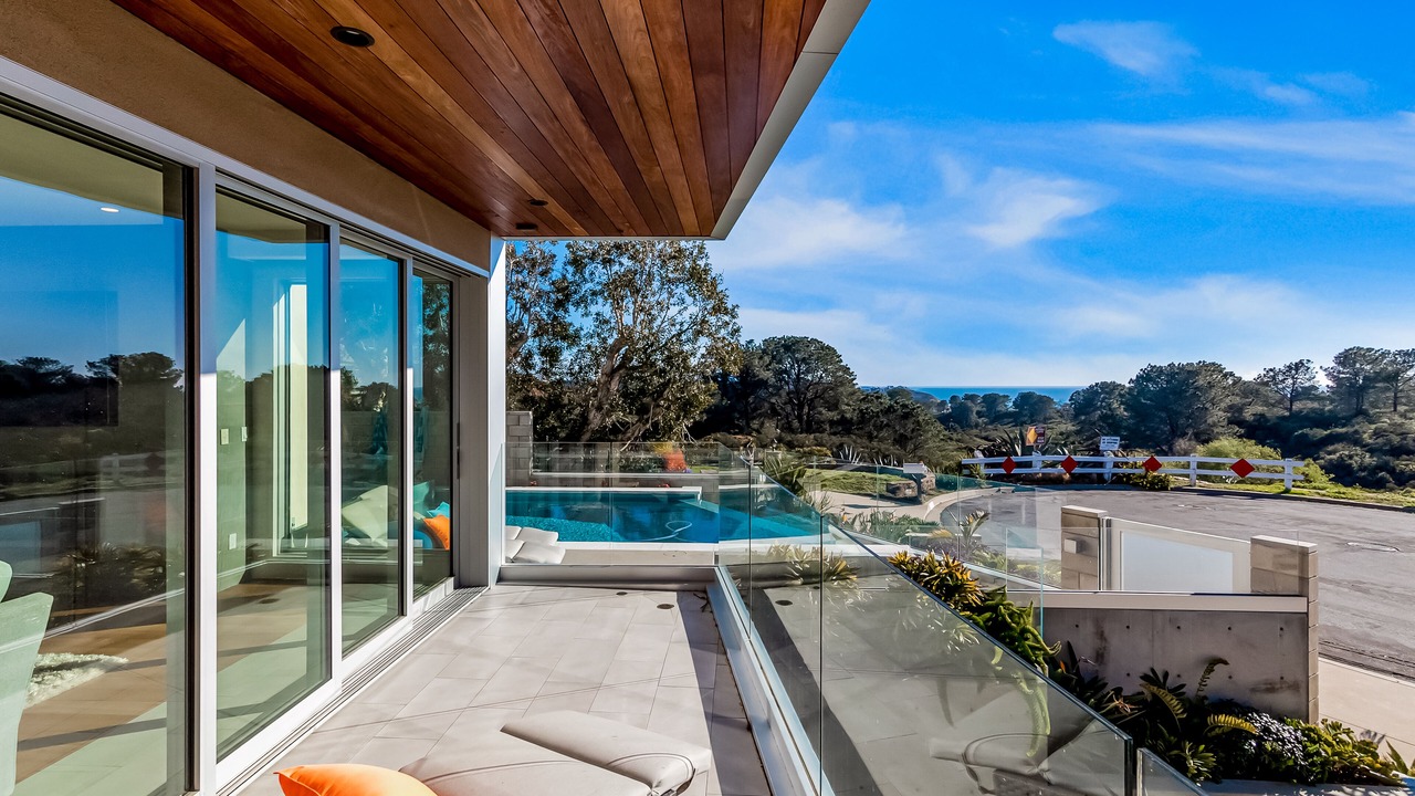 Photo of Patio Balcony in Del Mar Heights