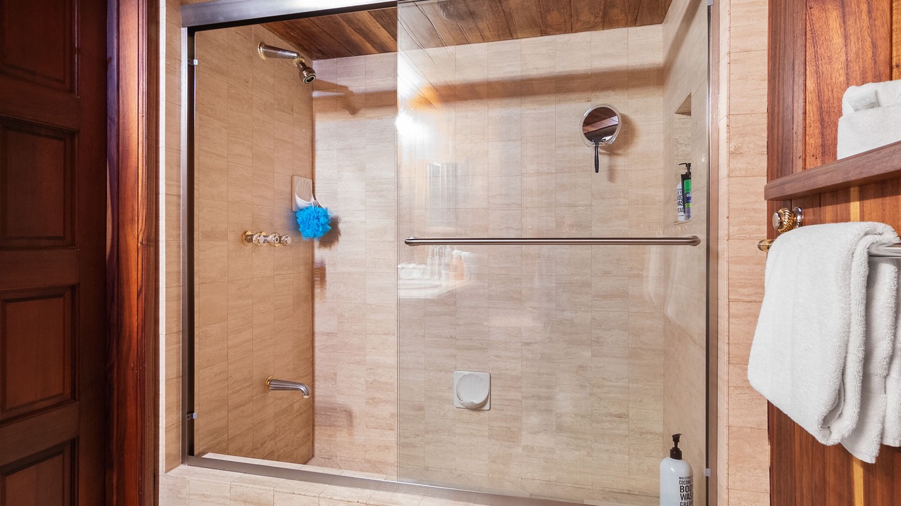 Photo of Bathroom in Vista