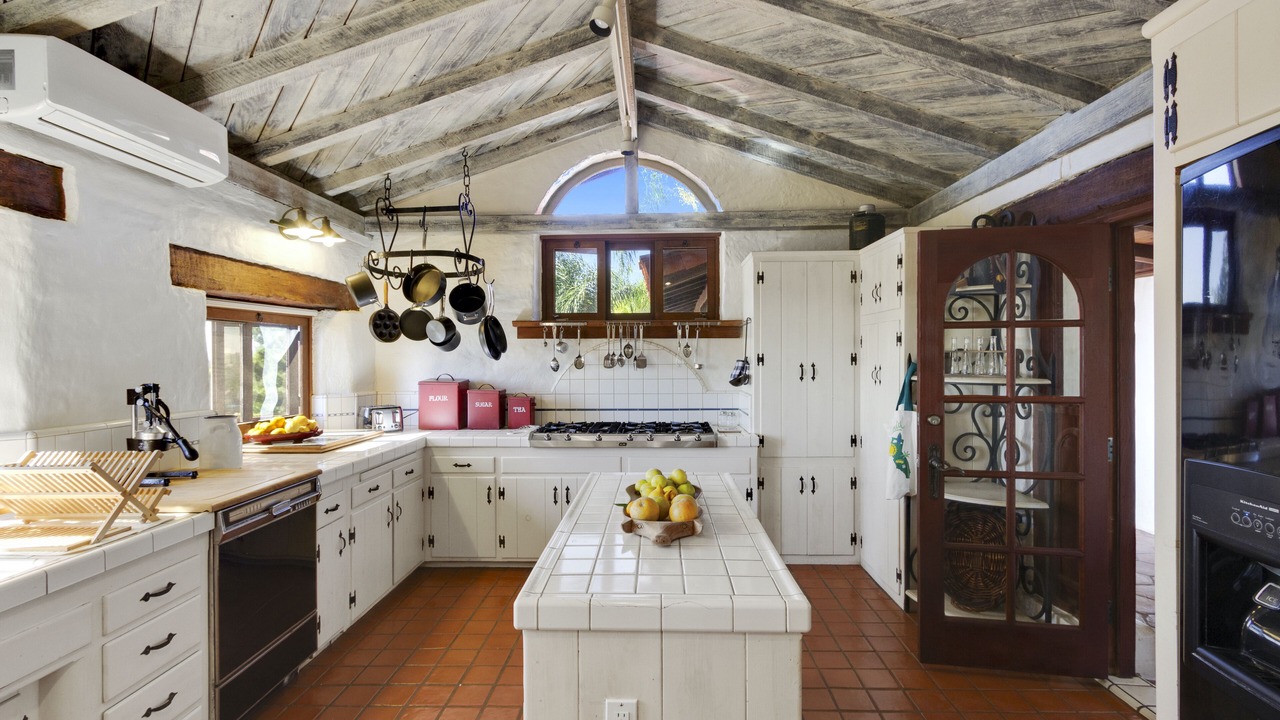 Photo of Kitchen in Vista