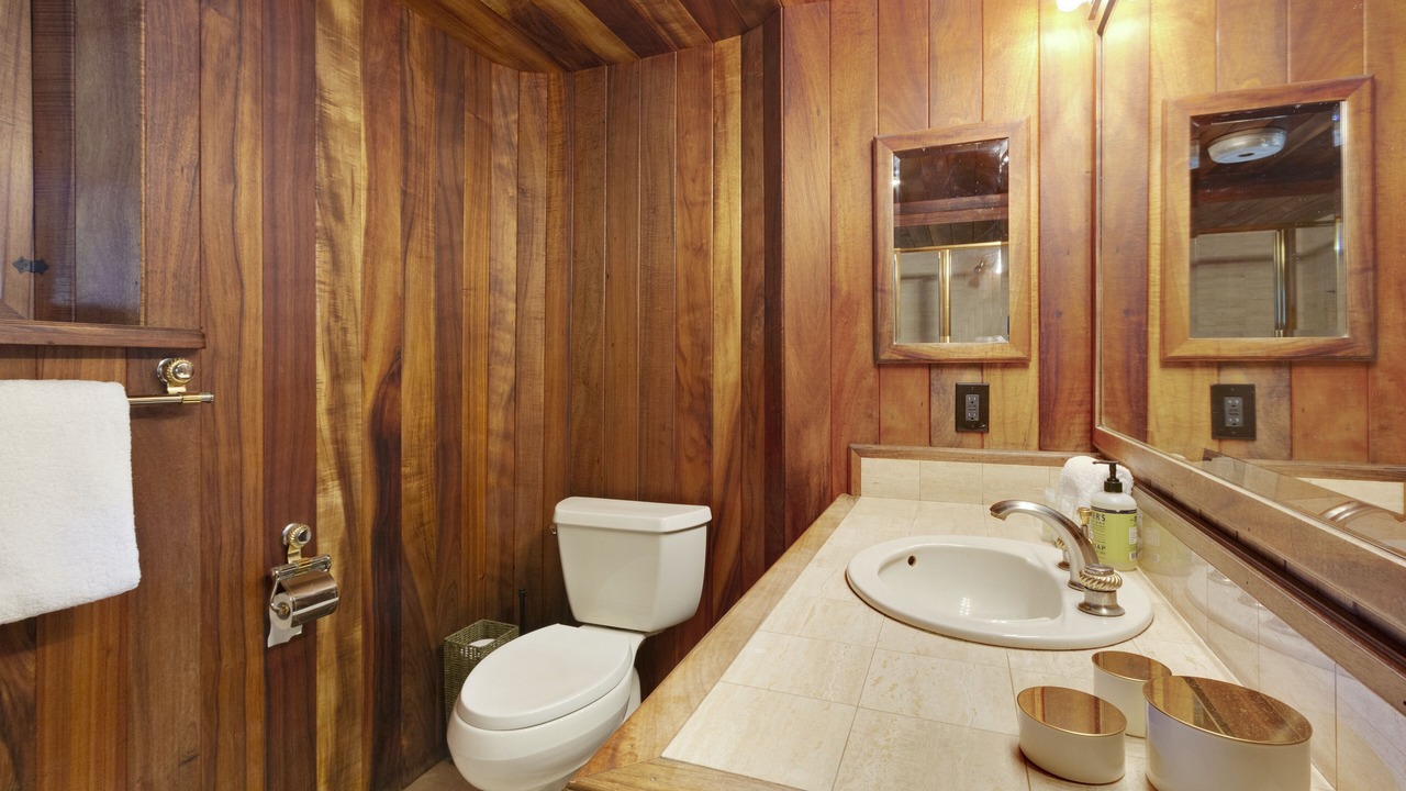 Photo of Bathroom in Vista